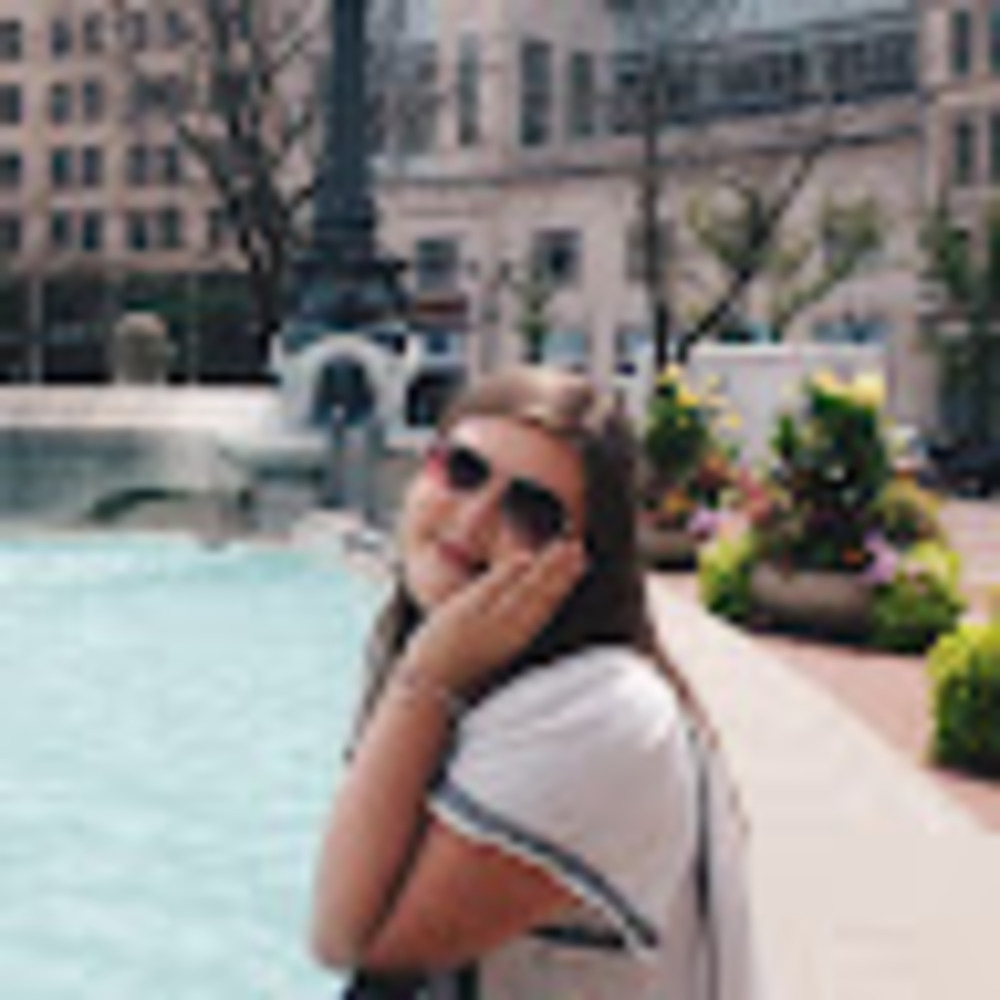 Meet your Posher, Saylor